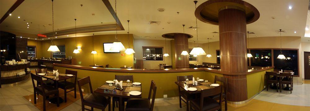Chennai Hotel Екстериор снимка