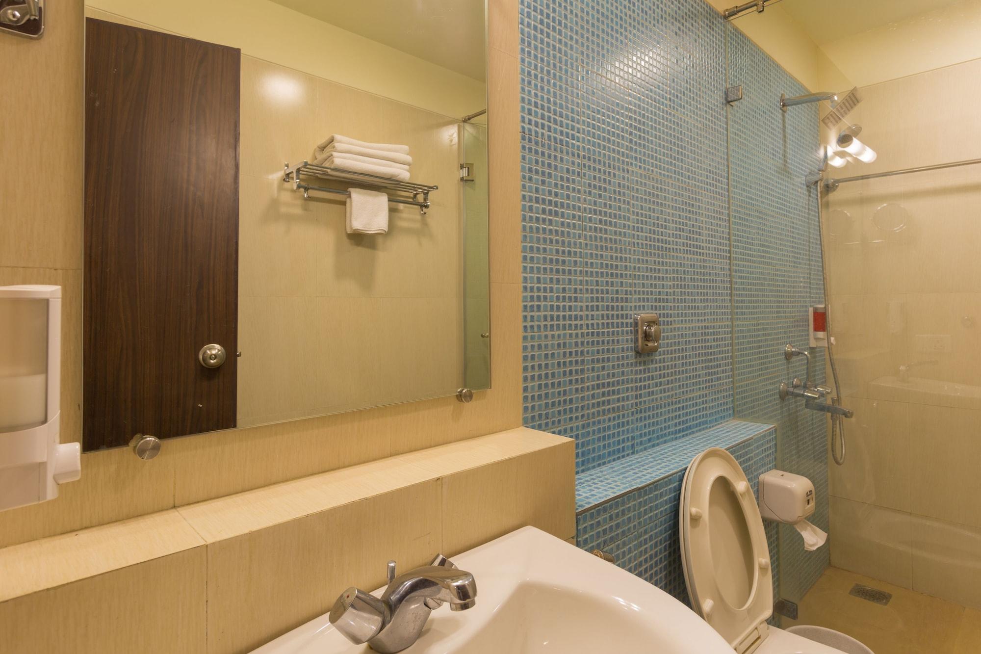 Chennai Hotel Екстериор снимка